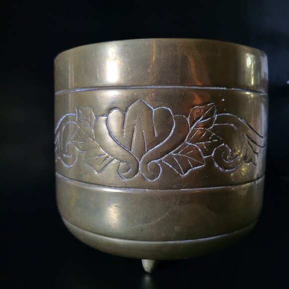 Vintage Brass Planter, Brass Chinese Cachepot with Feet and Etched Floral Design - Picture 1 of 7